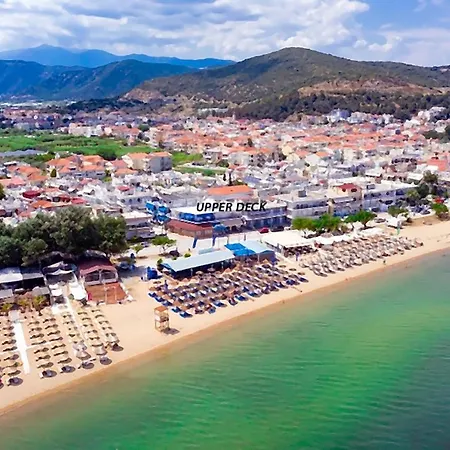 Upper Deck Apt. Appartement Néa Péramos