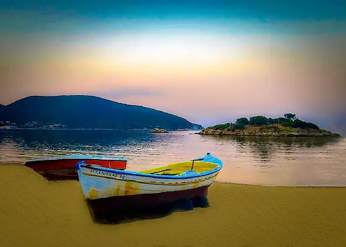 Upper Deck Apt. * Néa Péramos