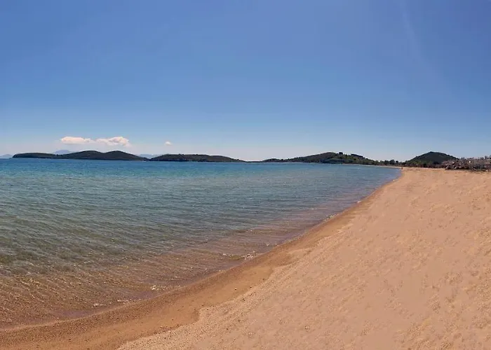 Upper Deck Apt. Lägenhet Néa Péramos