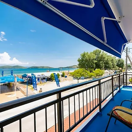 Upper Deck Apt. * Nea Peramos (Macedonia)