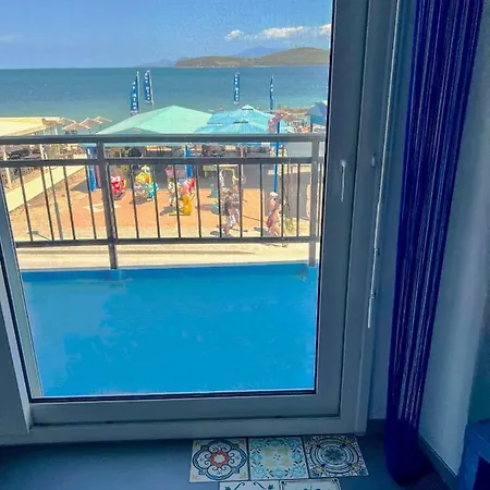 Upper Deck Apt. * Nea Peramos (Macedonia)