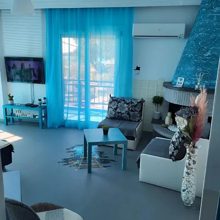 Upper Deck Apt.