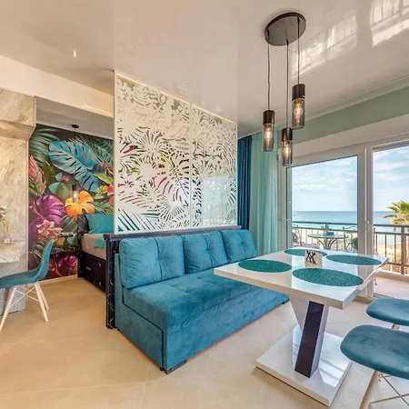 شقة Upper Deck Apt. *