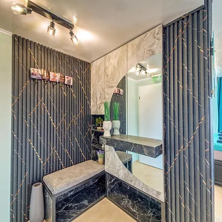 Upper Deck Apt. Nea Peramos (Macedonia)