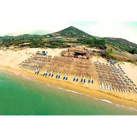 Upper Deck Apt. Apartment *