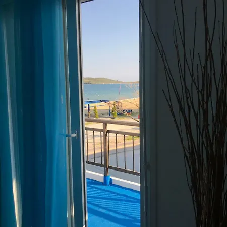 Upper Deck Apt. Apartment Nea Peramos (Macedonia)