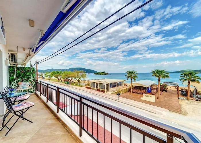 Upper Deck Apt. Daire *