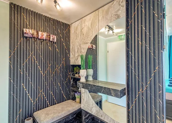 Upper Deck Apt. Néa Péramos