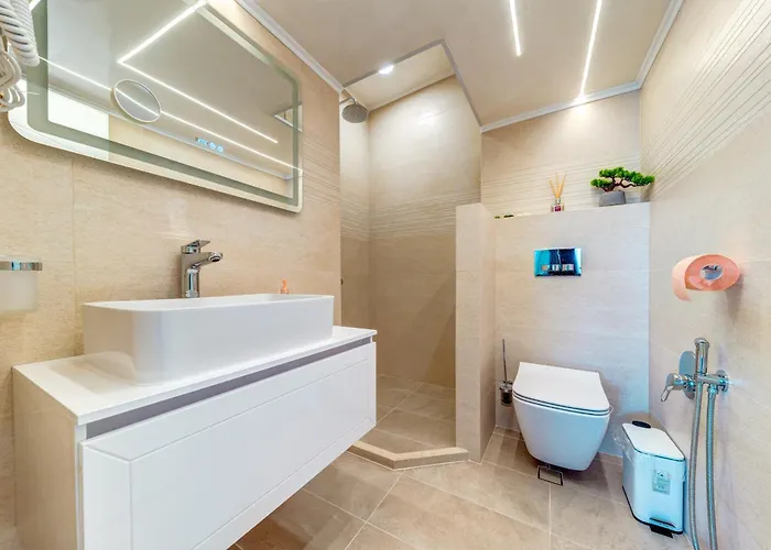 Daire Upper Deck Apt. *