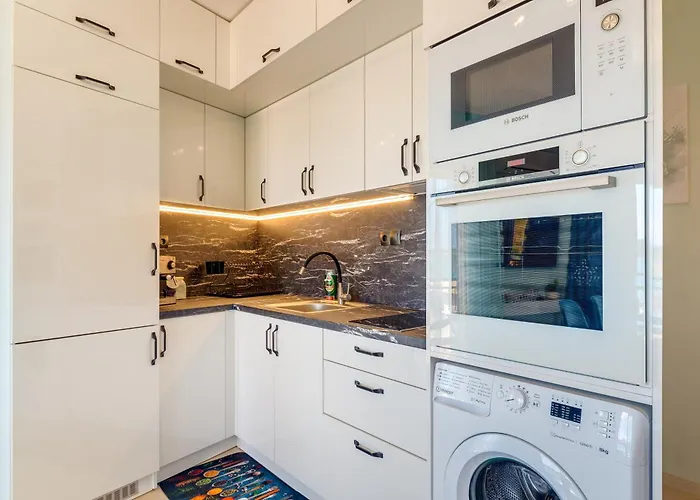 Upper Deck Apt. Daire